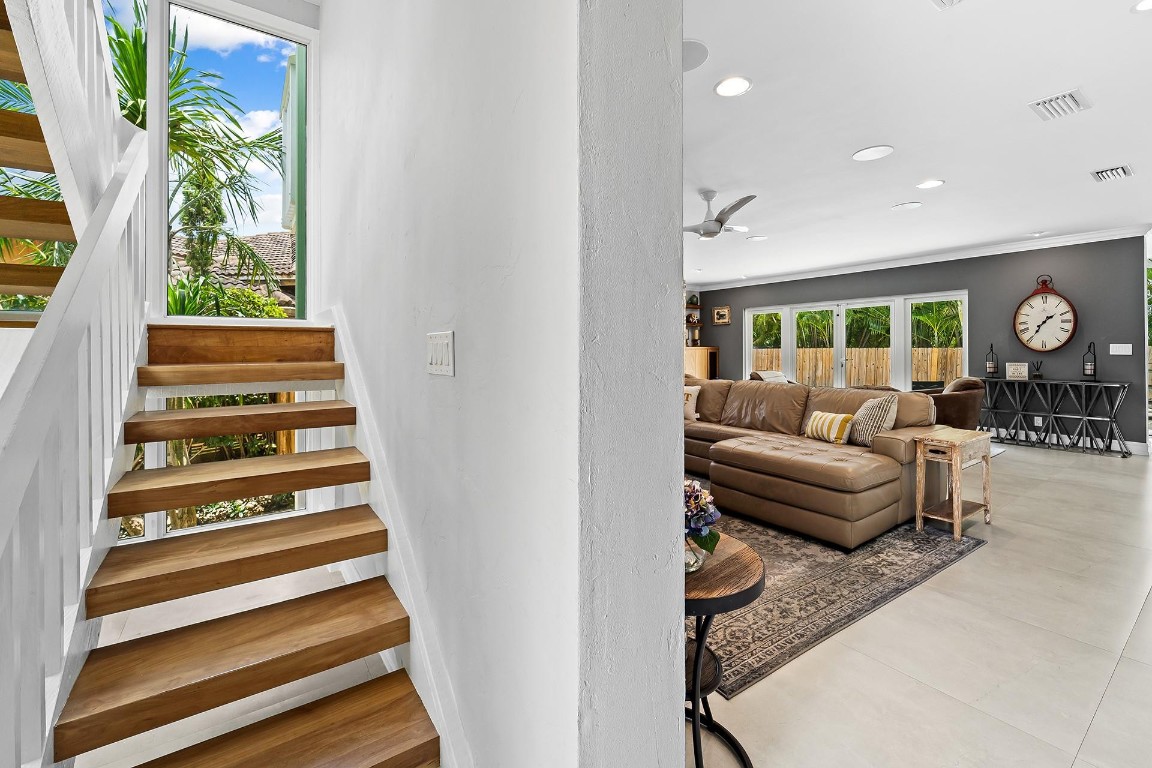 Coral Point 31-27 B - Residential