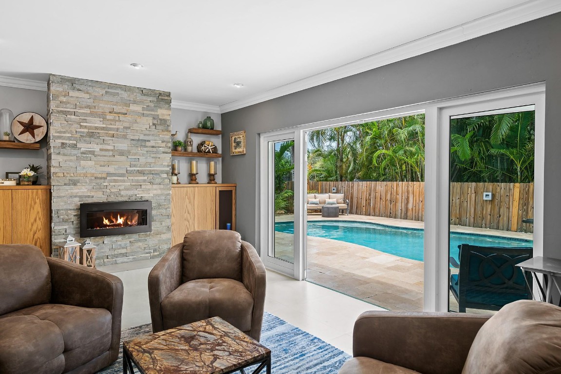 Coral Point 31-27 B - Residential