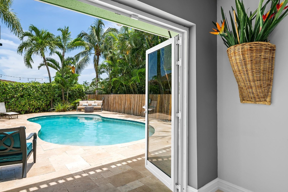 Coral Point 31-27 B - Residential