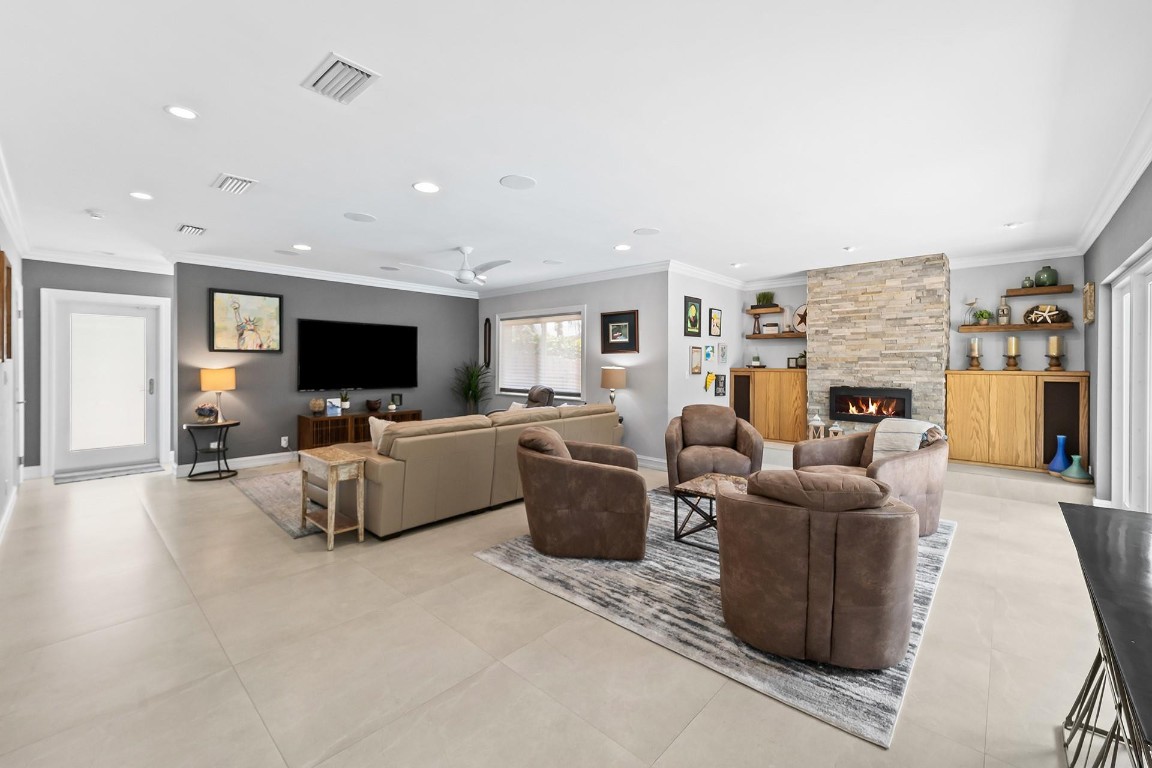 Coral Point 31-27 B - Residential