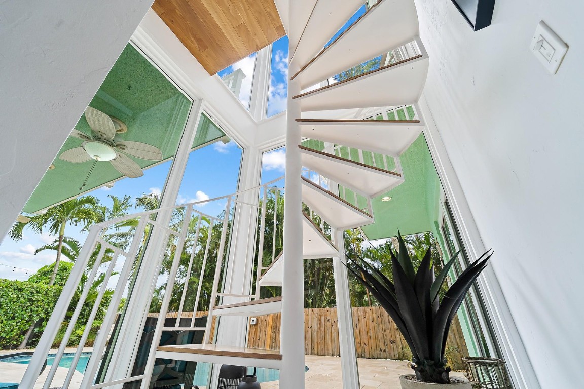 Coral Point 31-27 B - Residential