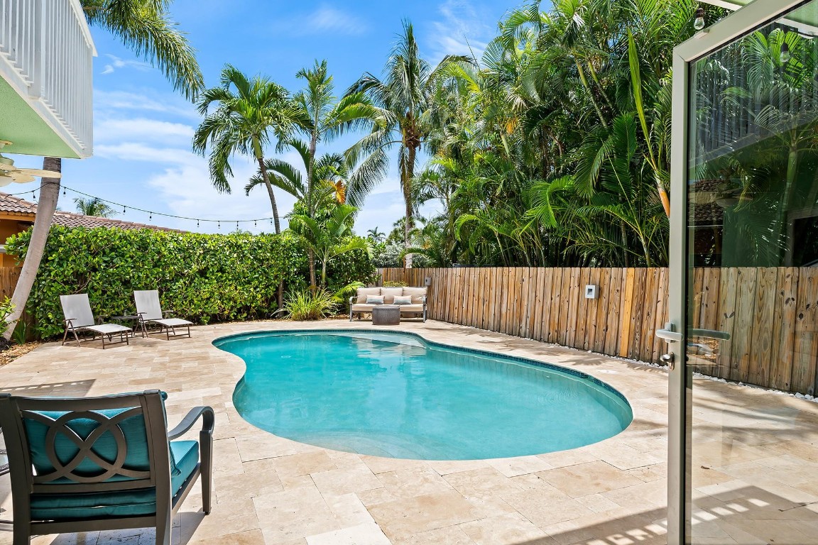Coral Point 31-27 B - Residential