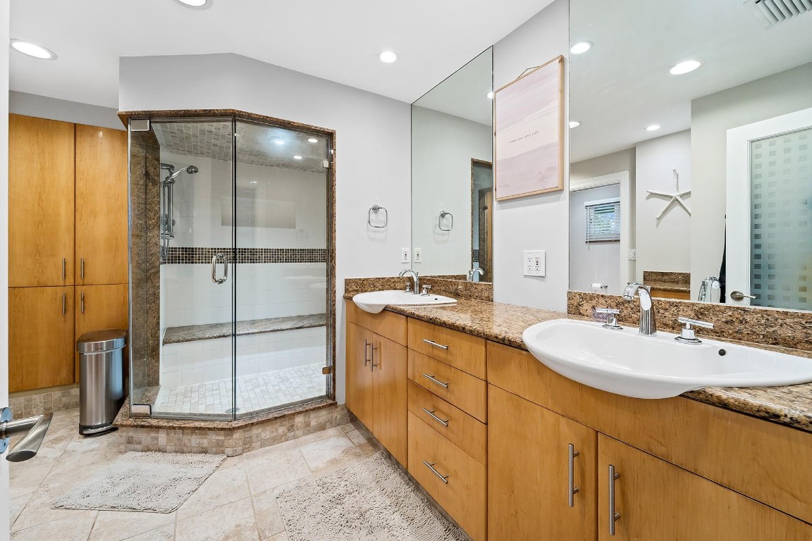 Coral Point 31-27 B - Residential