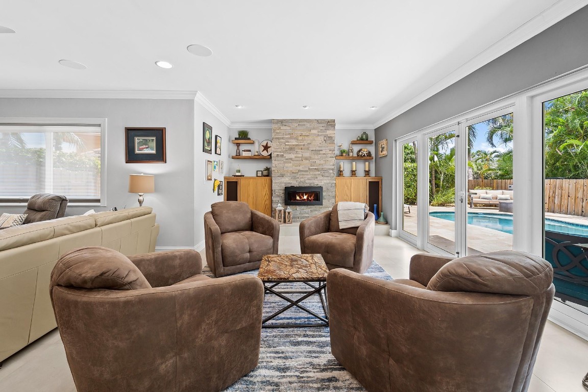 Coral Point 31-27 B - Residential