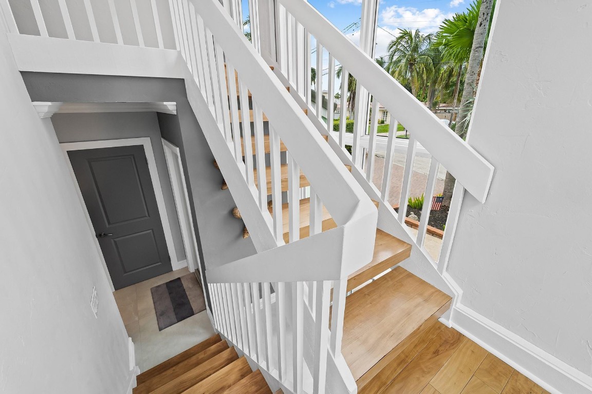 Coral Point 31-27 B - Residential