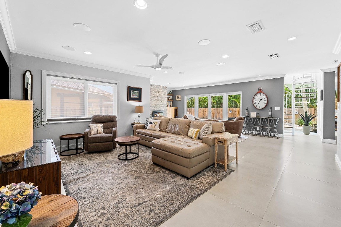 Coral Point 31-27 B - Residential