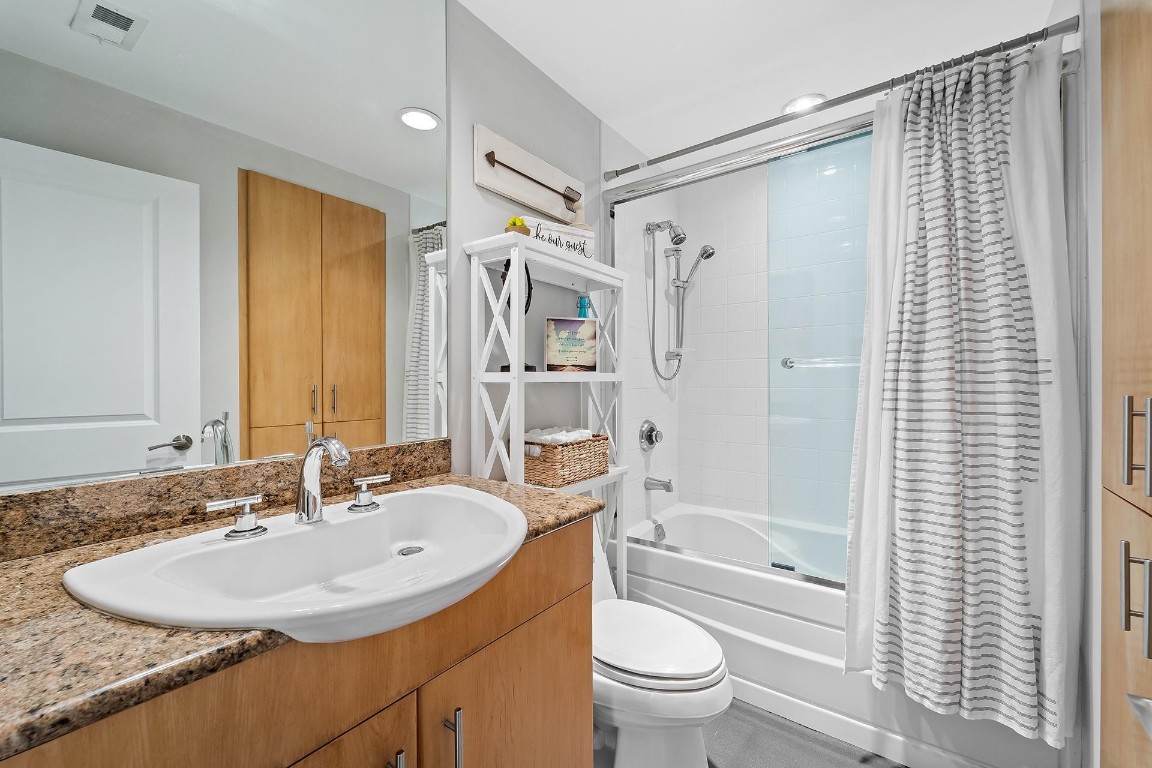 Coral Point 31-27 B - Residential