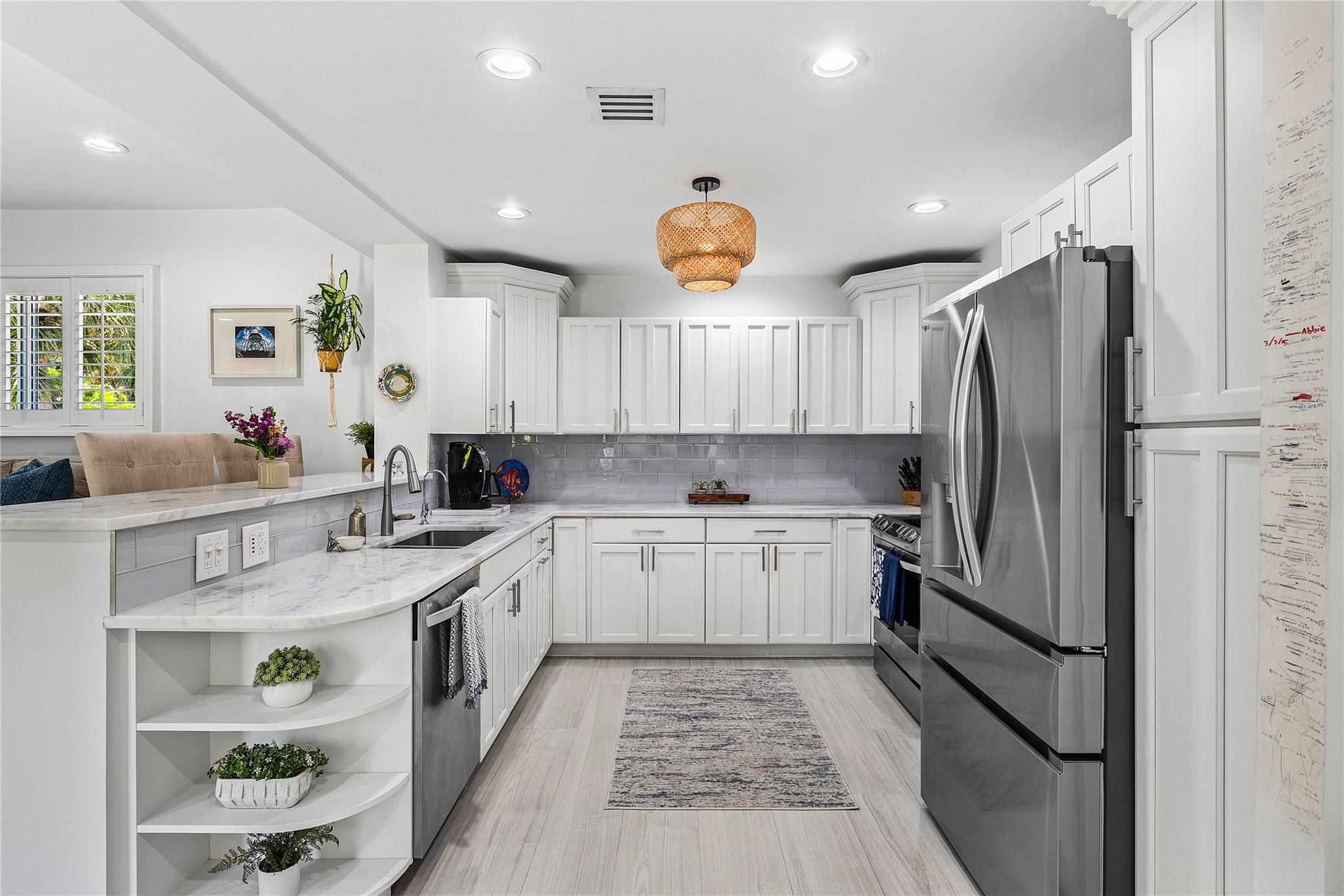 LIGHTHOUSE POINT FIRST SE - Residential