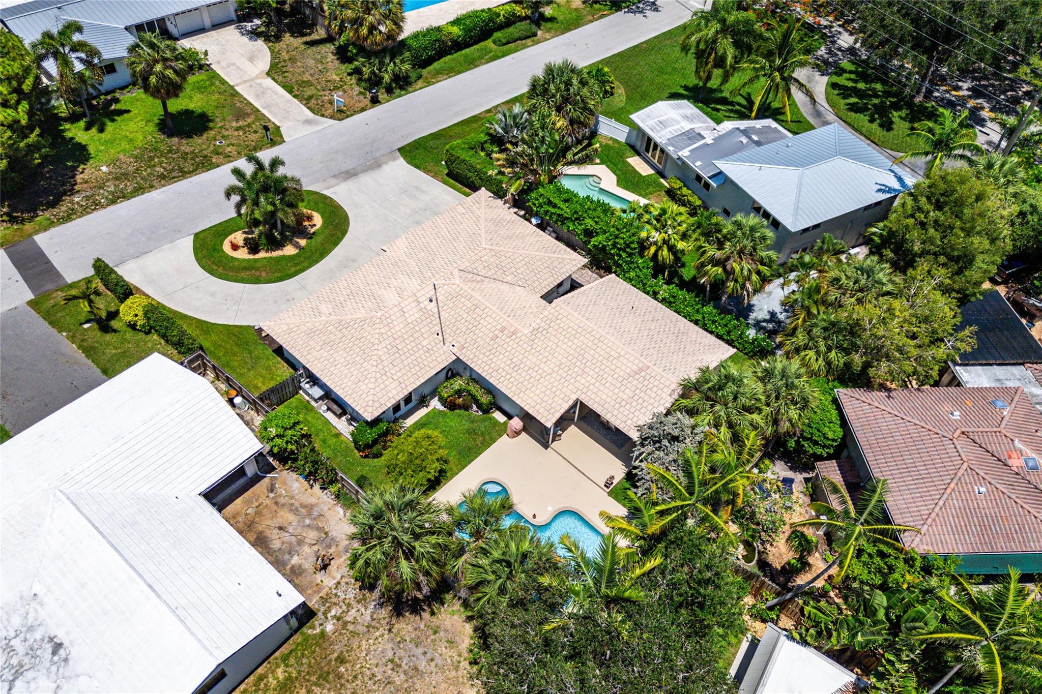 LIGHTHOUSE POINT FIRST SE - Residential