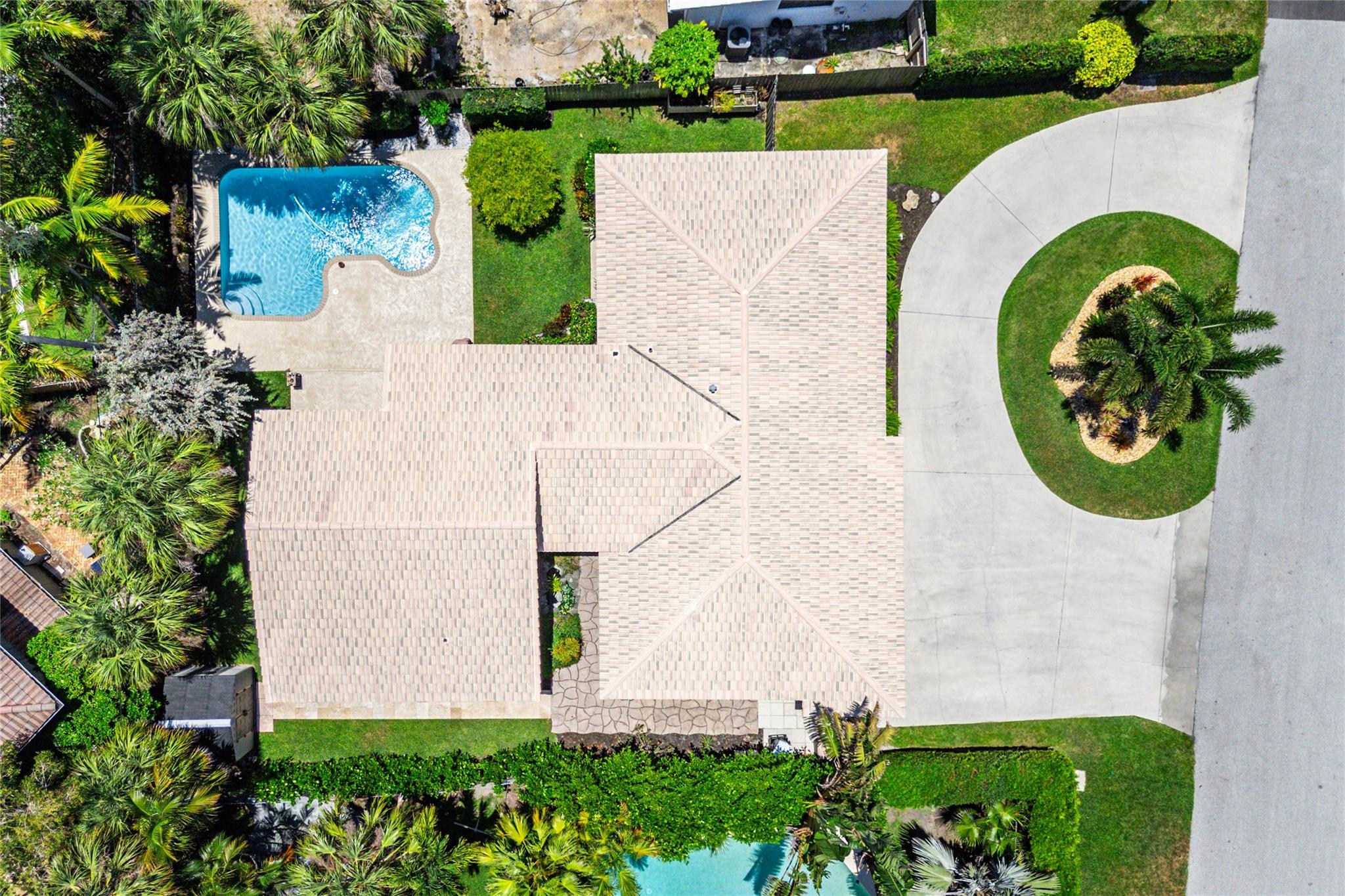LIGHTHOUSE POINT FIRST SE - Residential