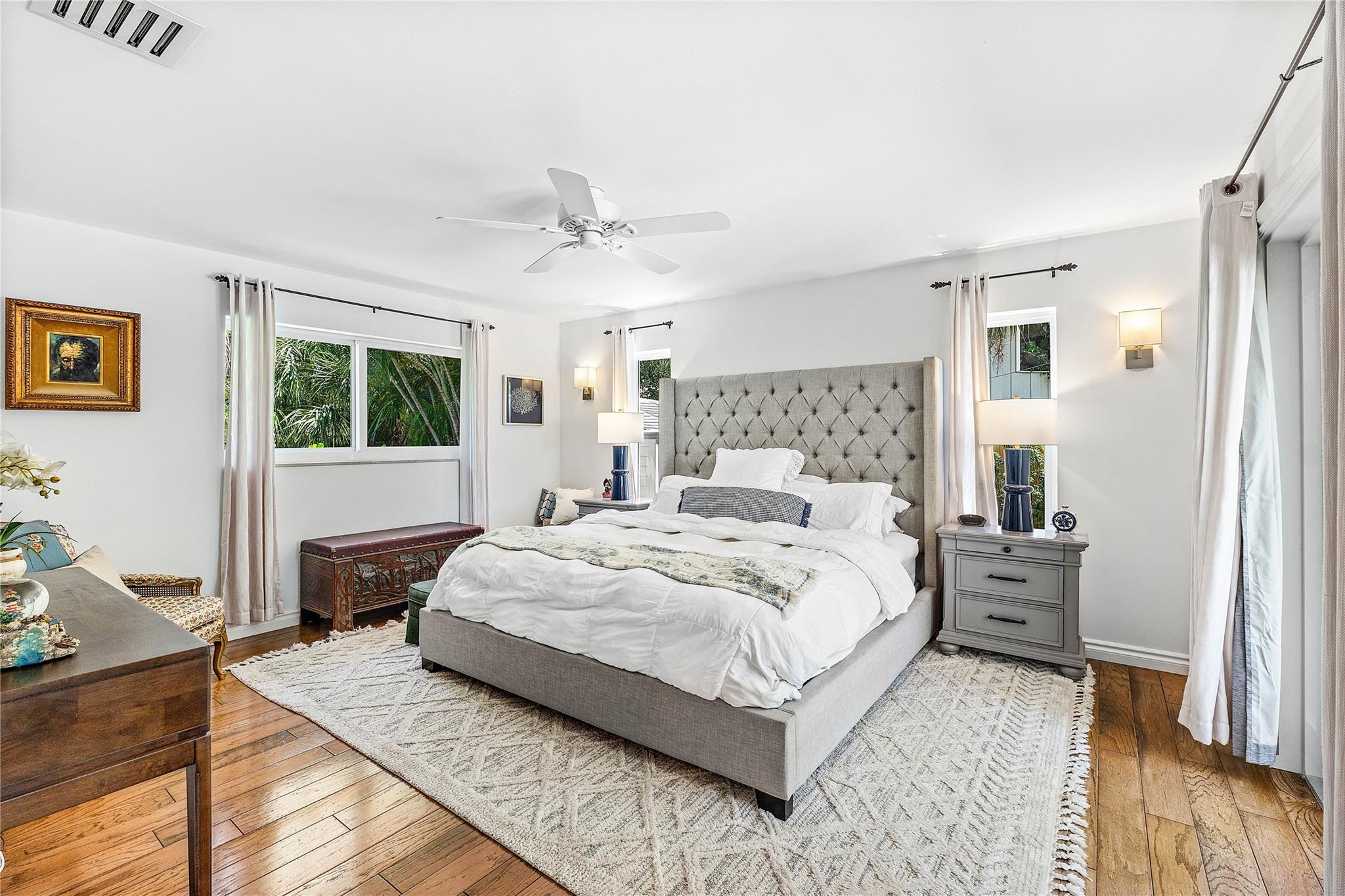 LIGHTHOUSE POINT FIRST SE - Residential