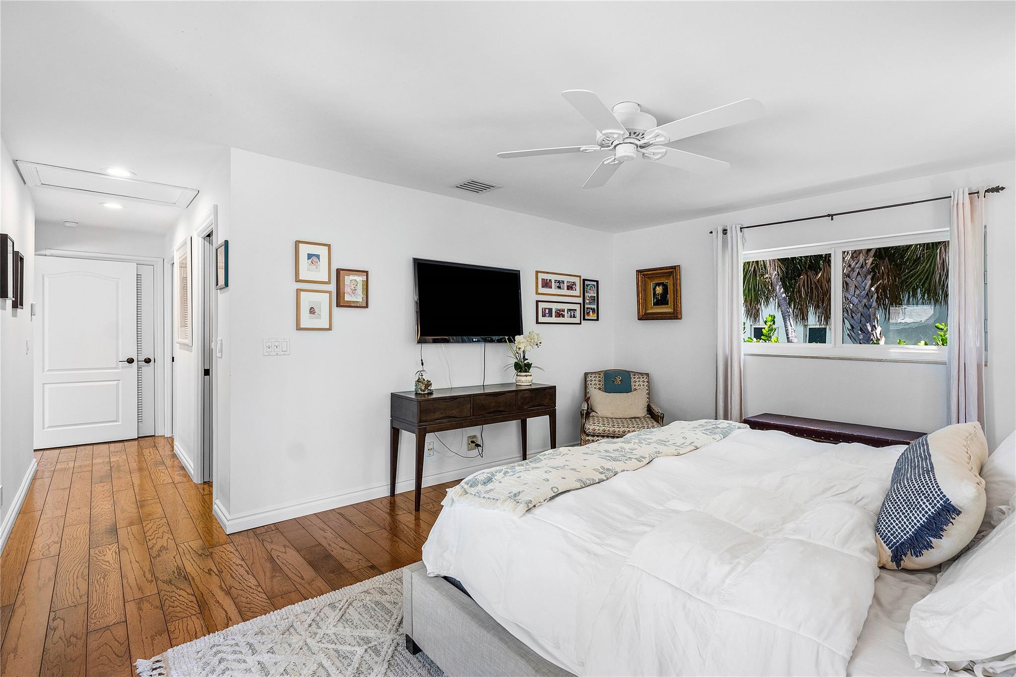 LIGHTHOUSE POINT FIRST SE - Residential