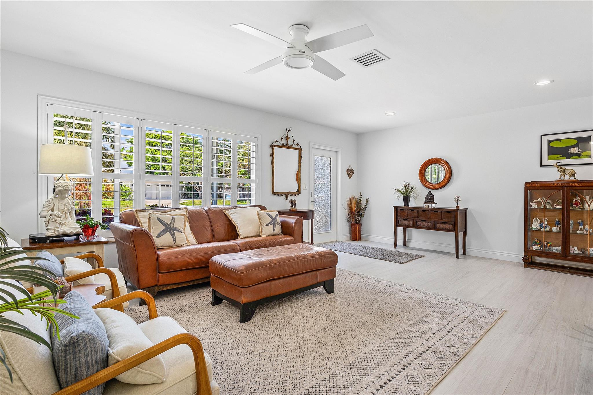 LIGHTHOUSE POINT FIRST SE - Residential