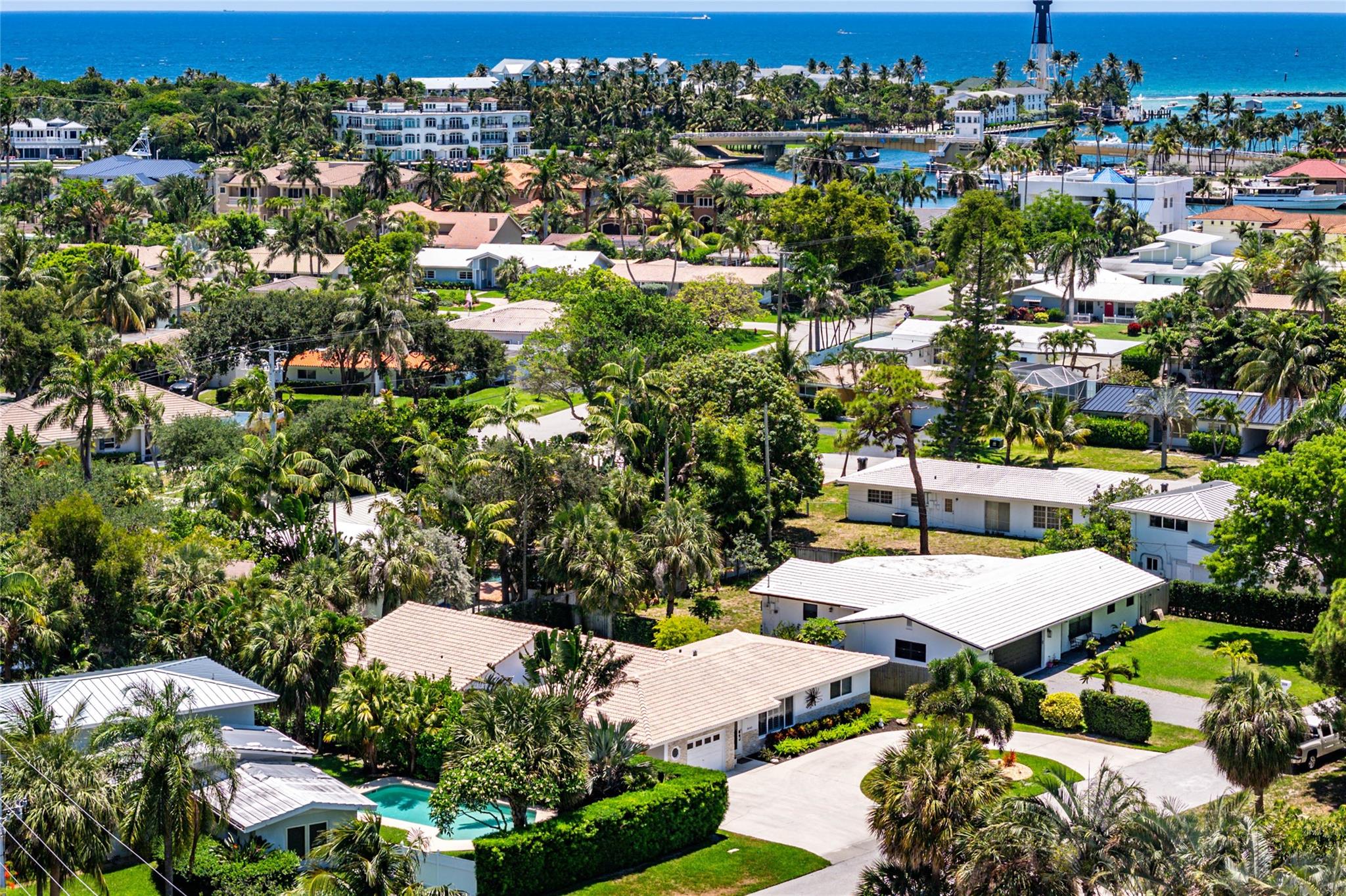 LIGHTHOUSE POINT FIRST SE - Residential