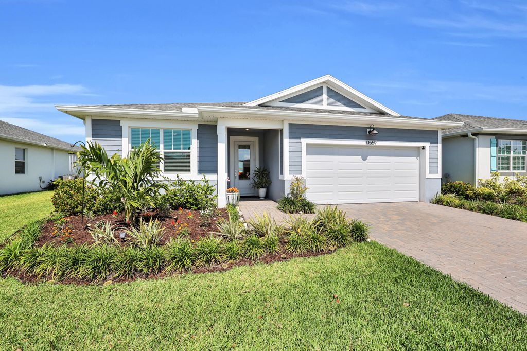 Photo of 10559 SW Orana Drive, Port Saint Lucie, FL 34987 (MLS # B26026663)