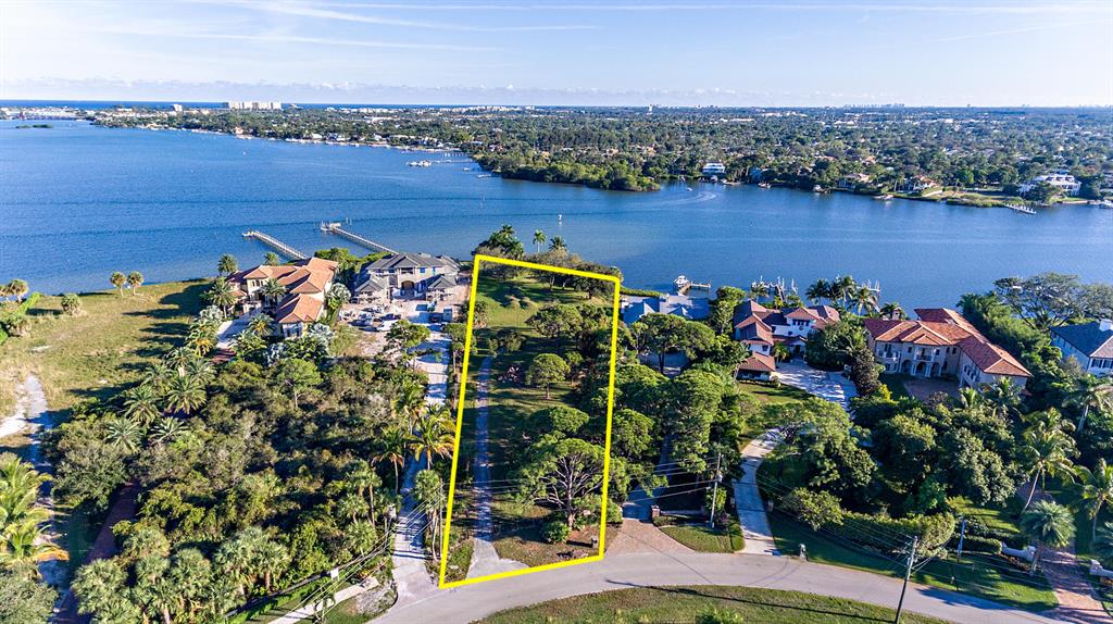 Pennock Point - Land