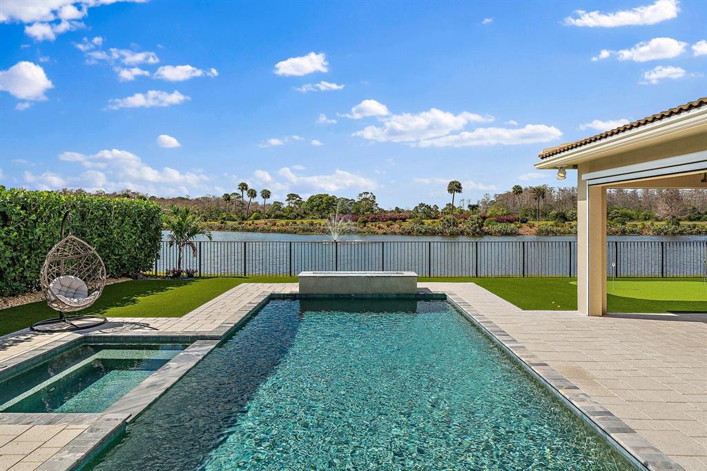 JUPITER COUNTRY CLUB - Residential