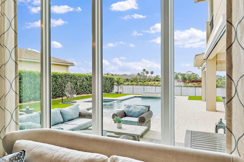 JUPITER COUNTRY CLUB - Residential