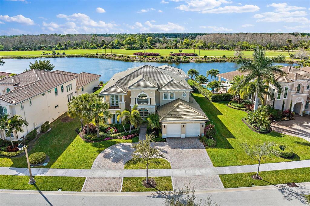 JUPITER COUNTRY CLUB - Residential