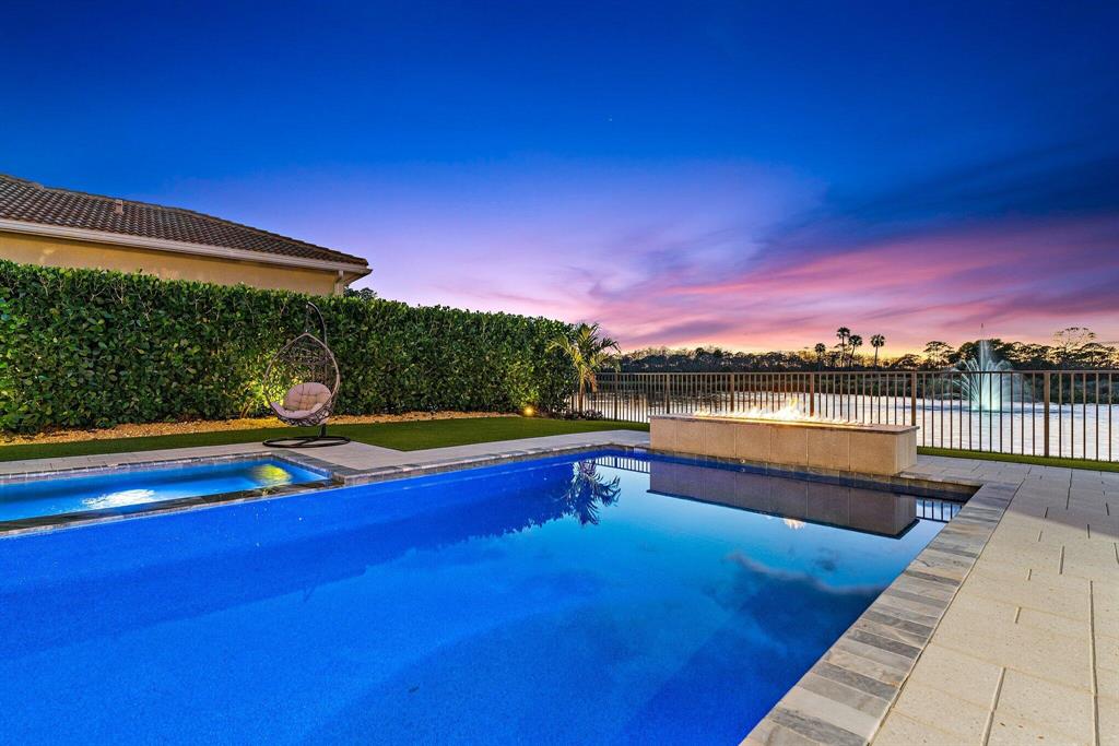 JUPITER COUNTRY CLUB - Residential