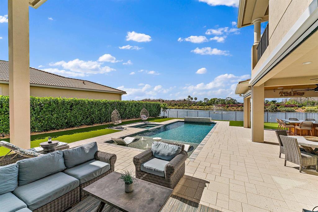 JUPITER COUNTRY CLUB - Residential