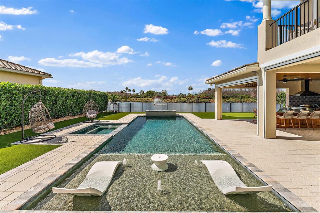 JUPITER COUNTRY CLUB - Residential