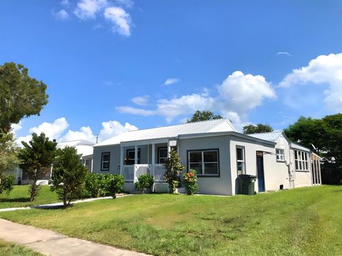 Single Family Residence in Clewiston FL 408 Circle Drive Dr.jpg