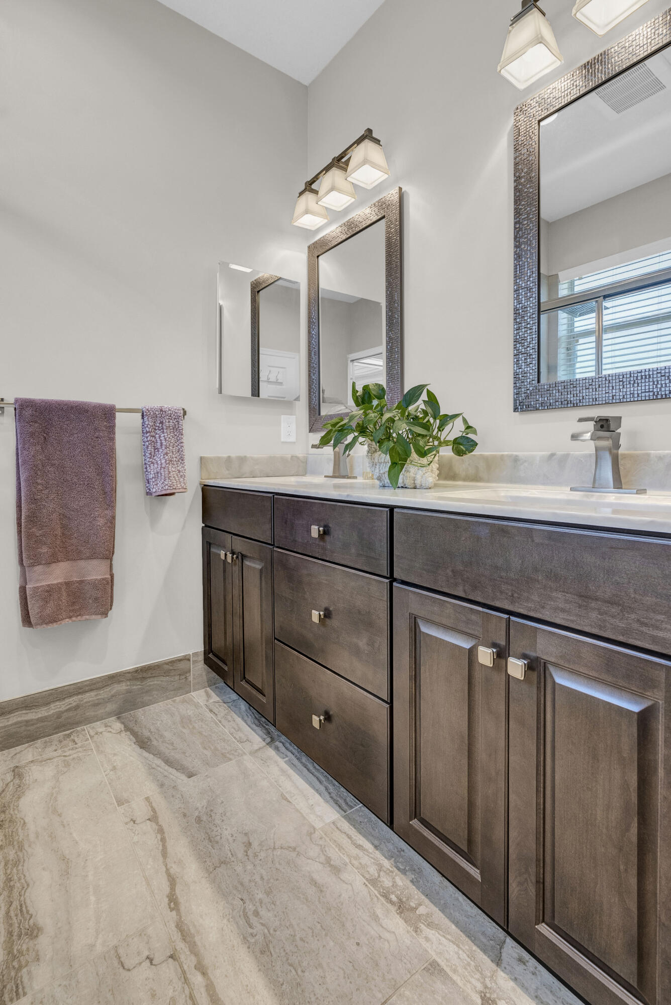 PALM ISLES WEST - Residential