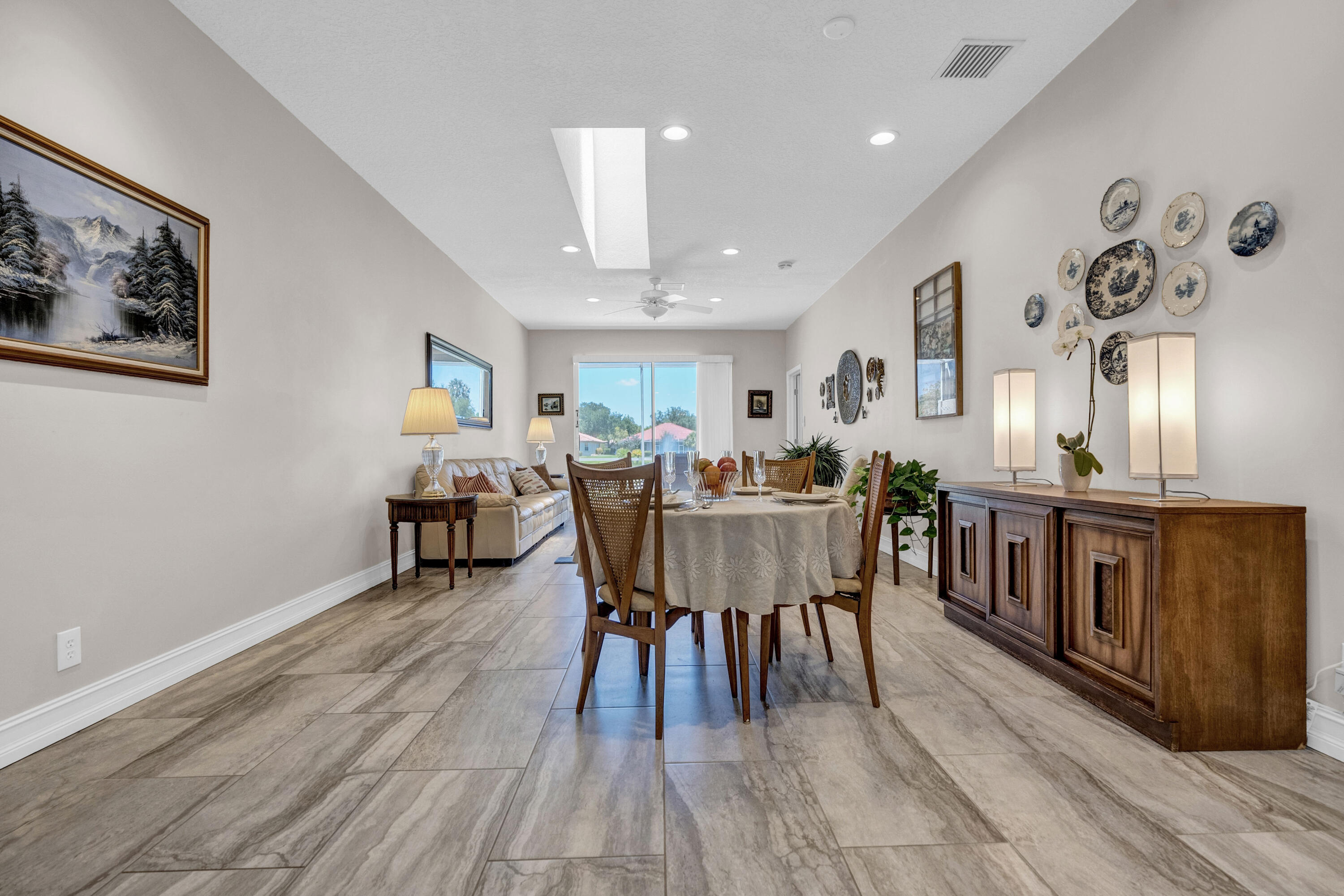 PALM ISLES WEST - Residential