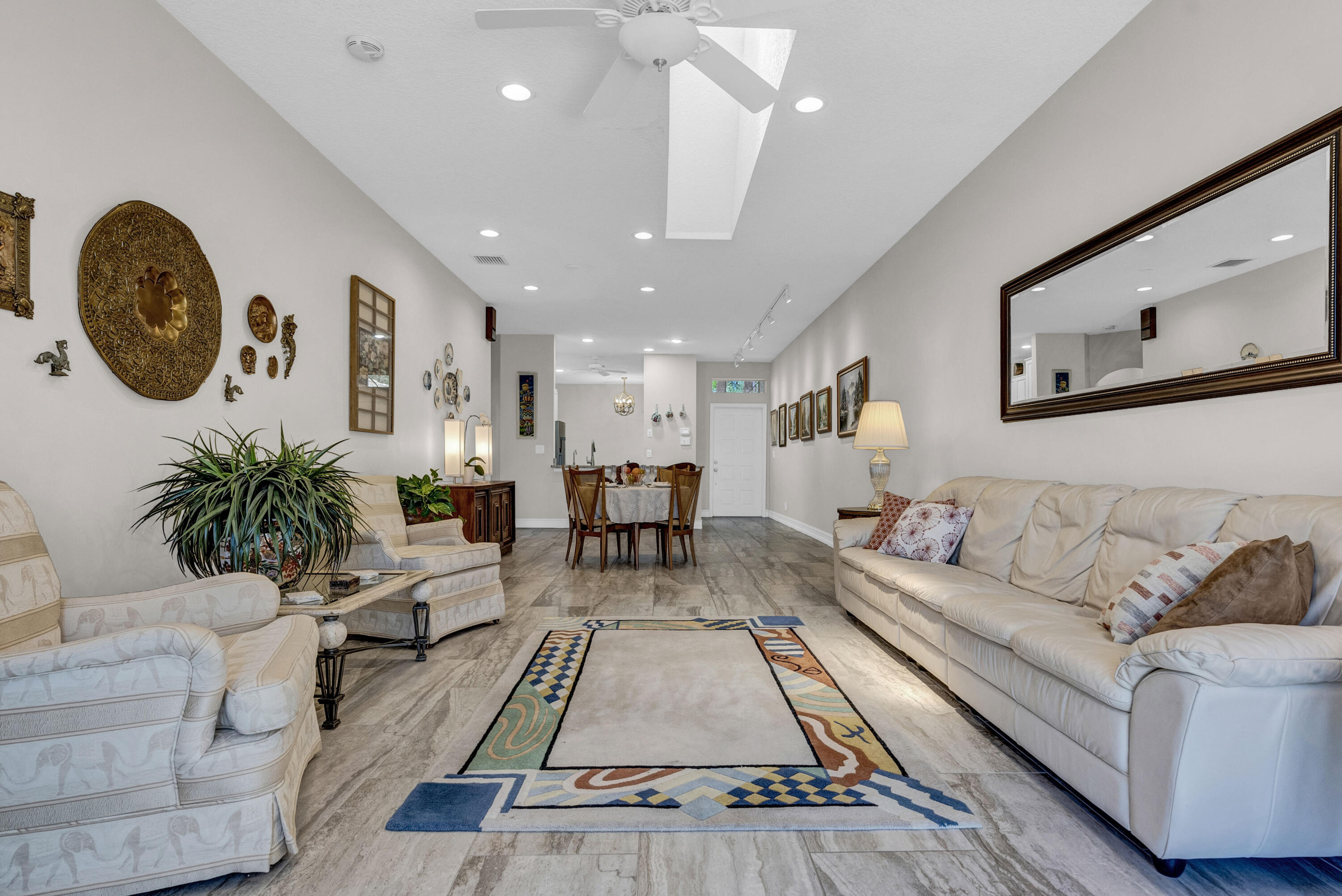 PALM ISLES WEST - Residential