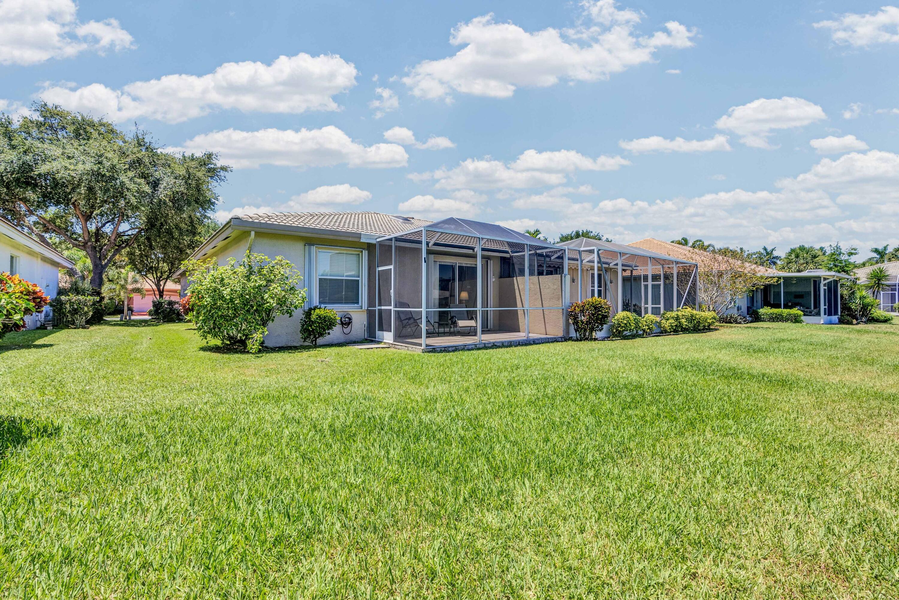 PALM ISLES WEST - Residential