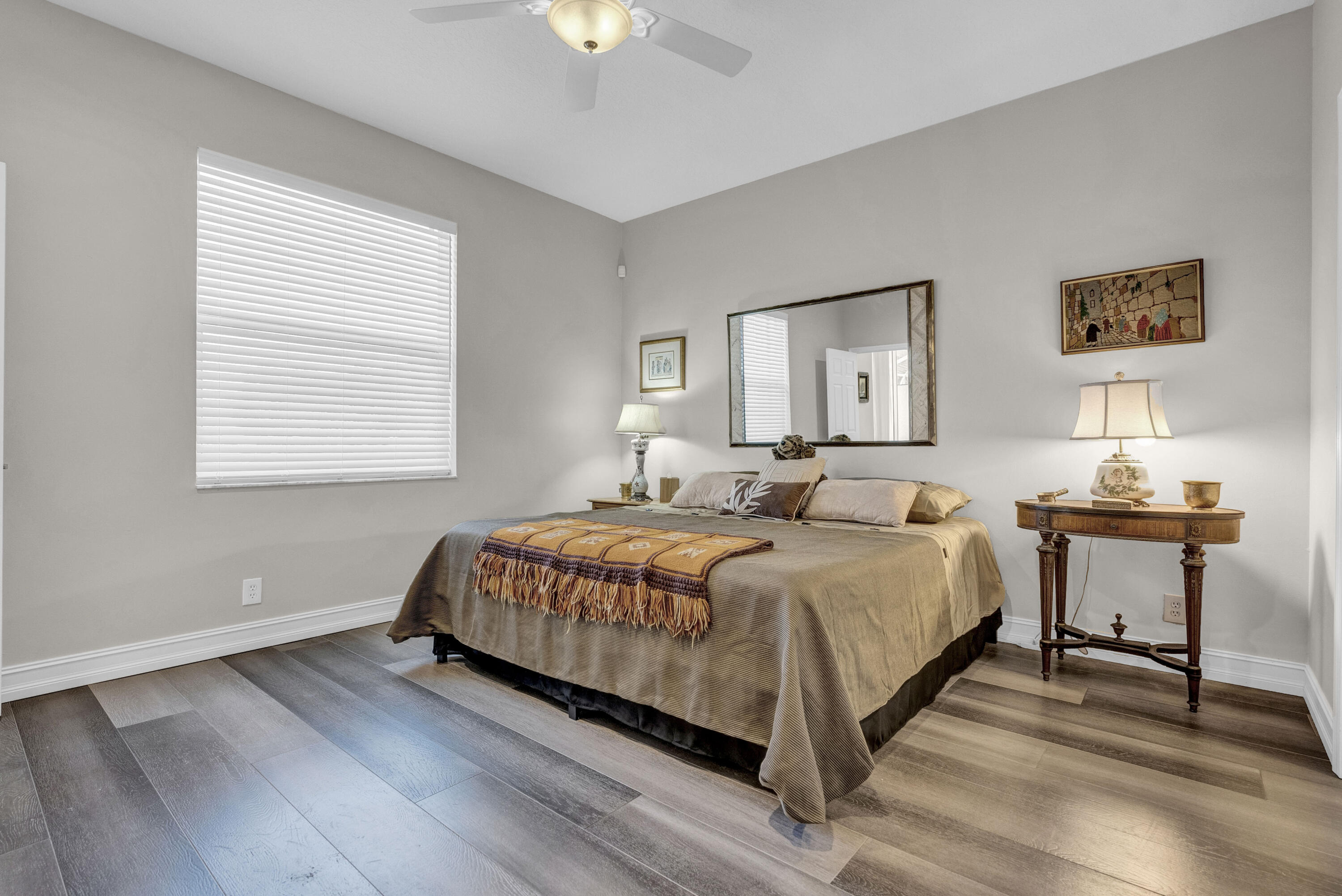 PALM ISLES WEST - Residential
