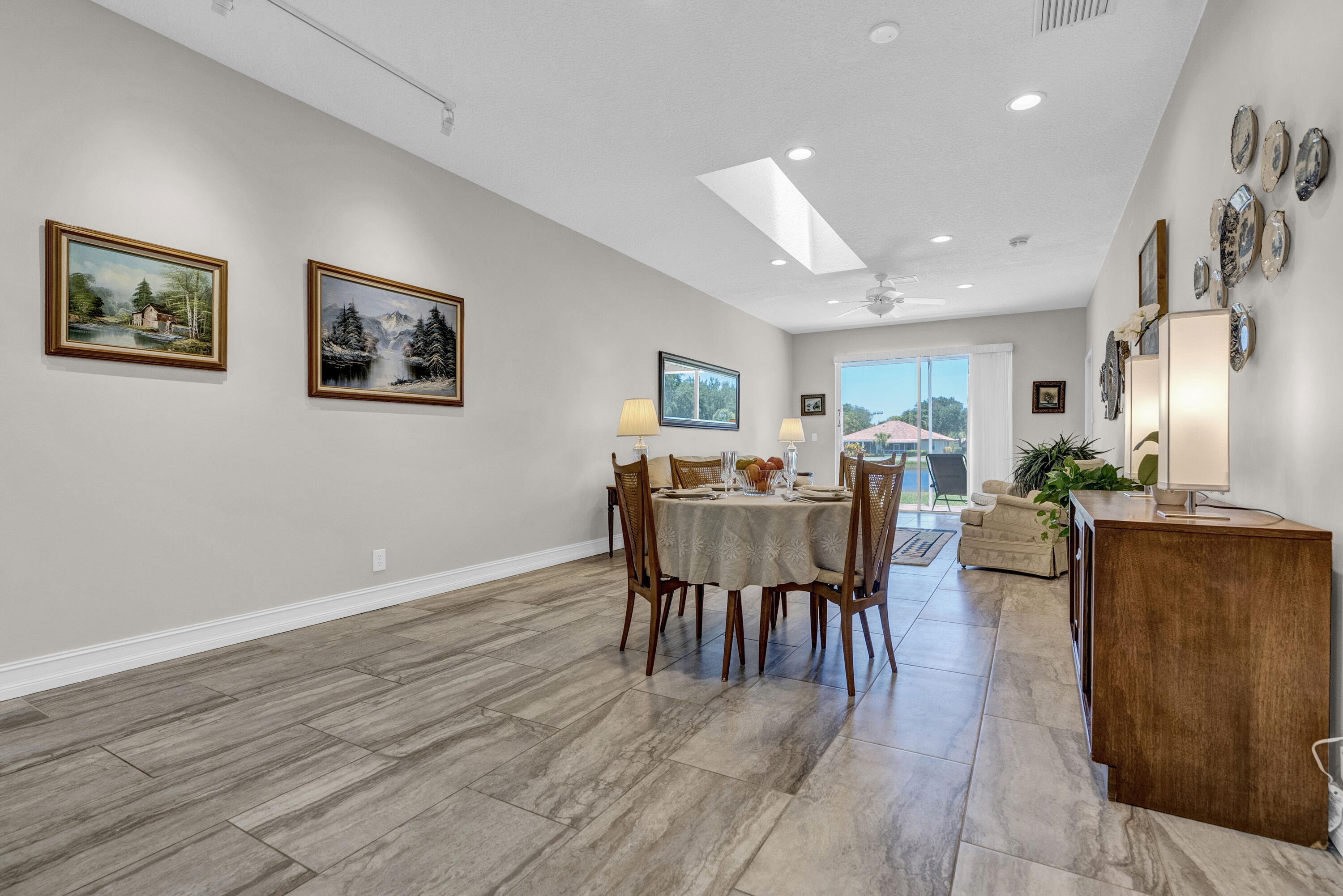PALM ISLES WEST - Residential