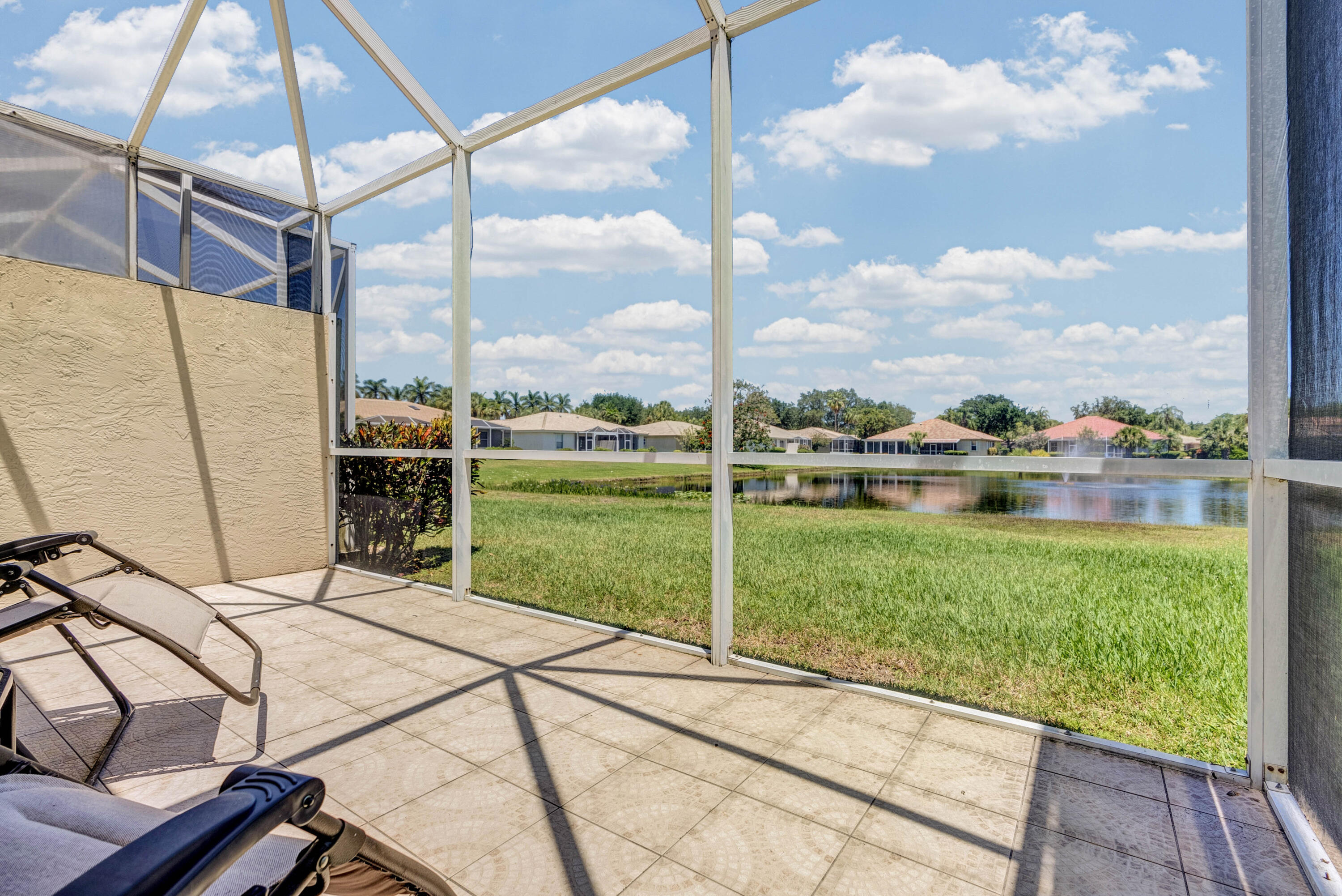 PALM ISLES WEST - Residential