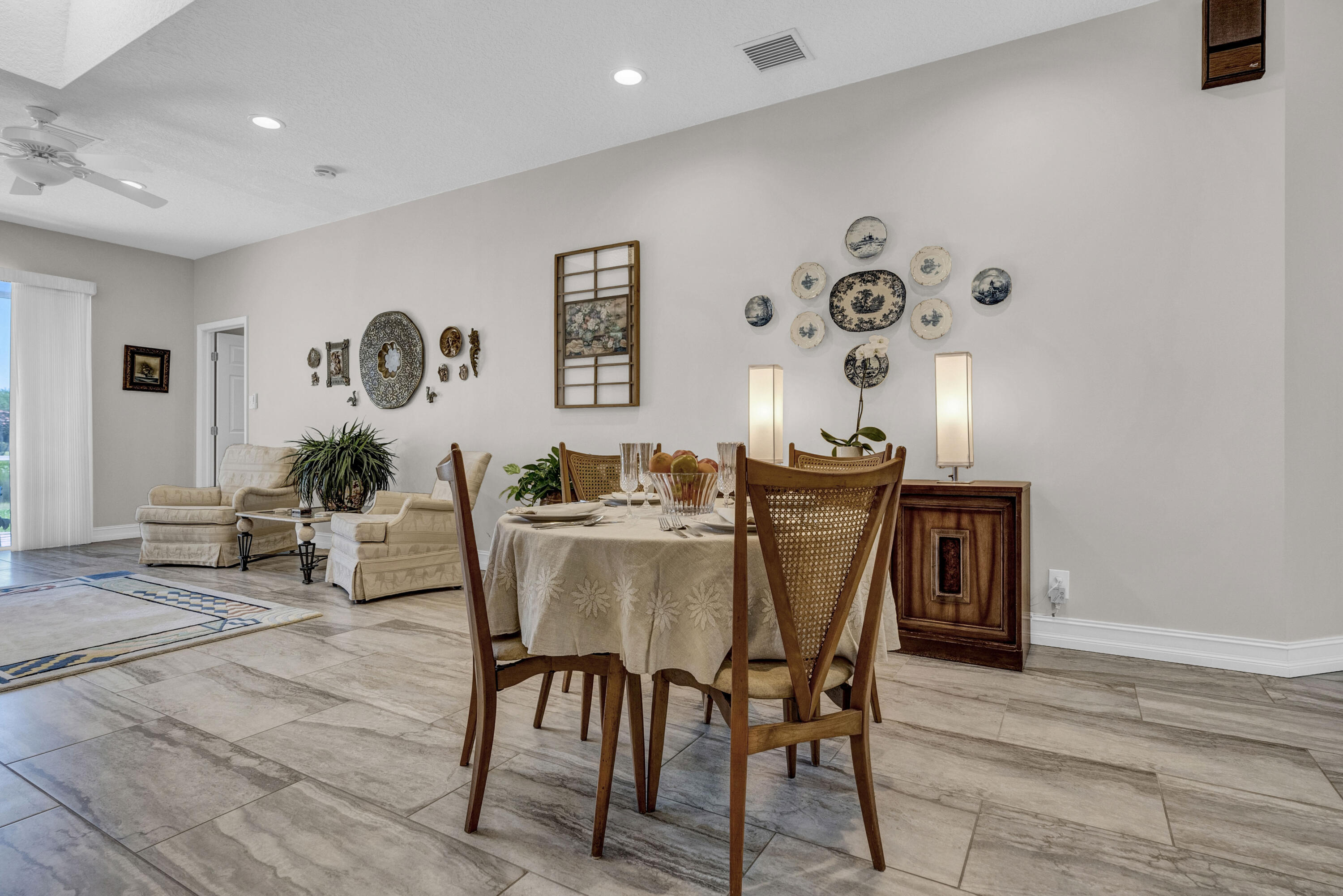 PALM ISLES WEST - Residential