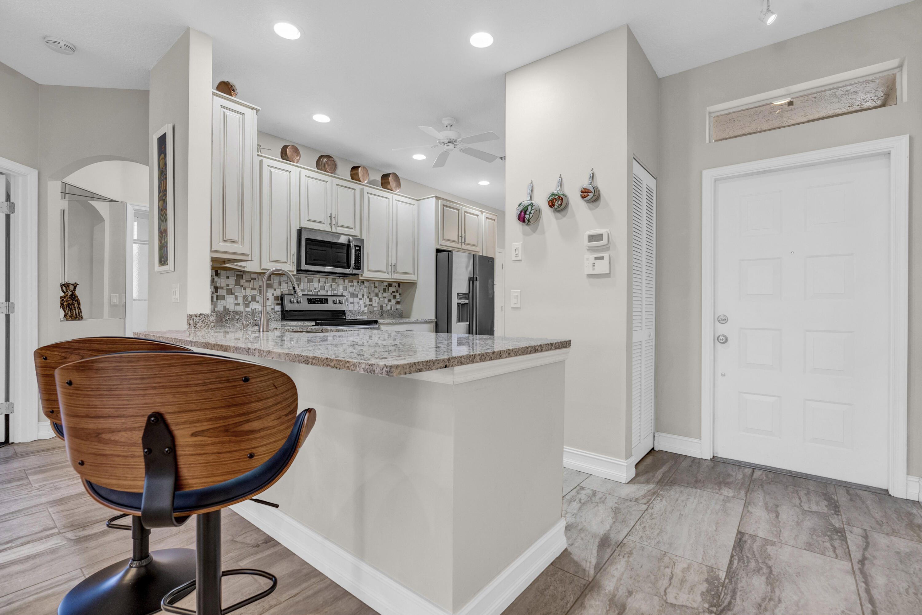 PALM ISLES WEST - Residential