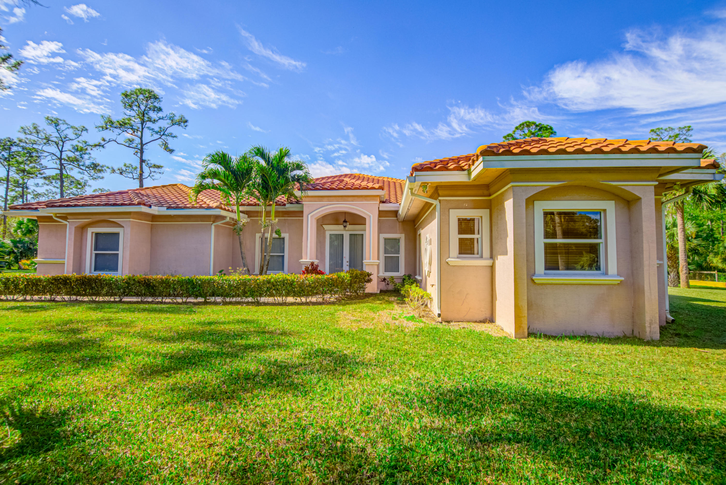 LOXAHATCHEE GROVES - Residential