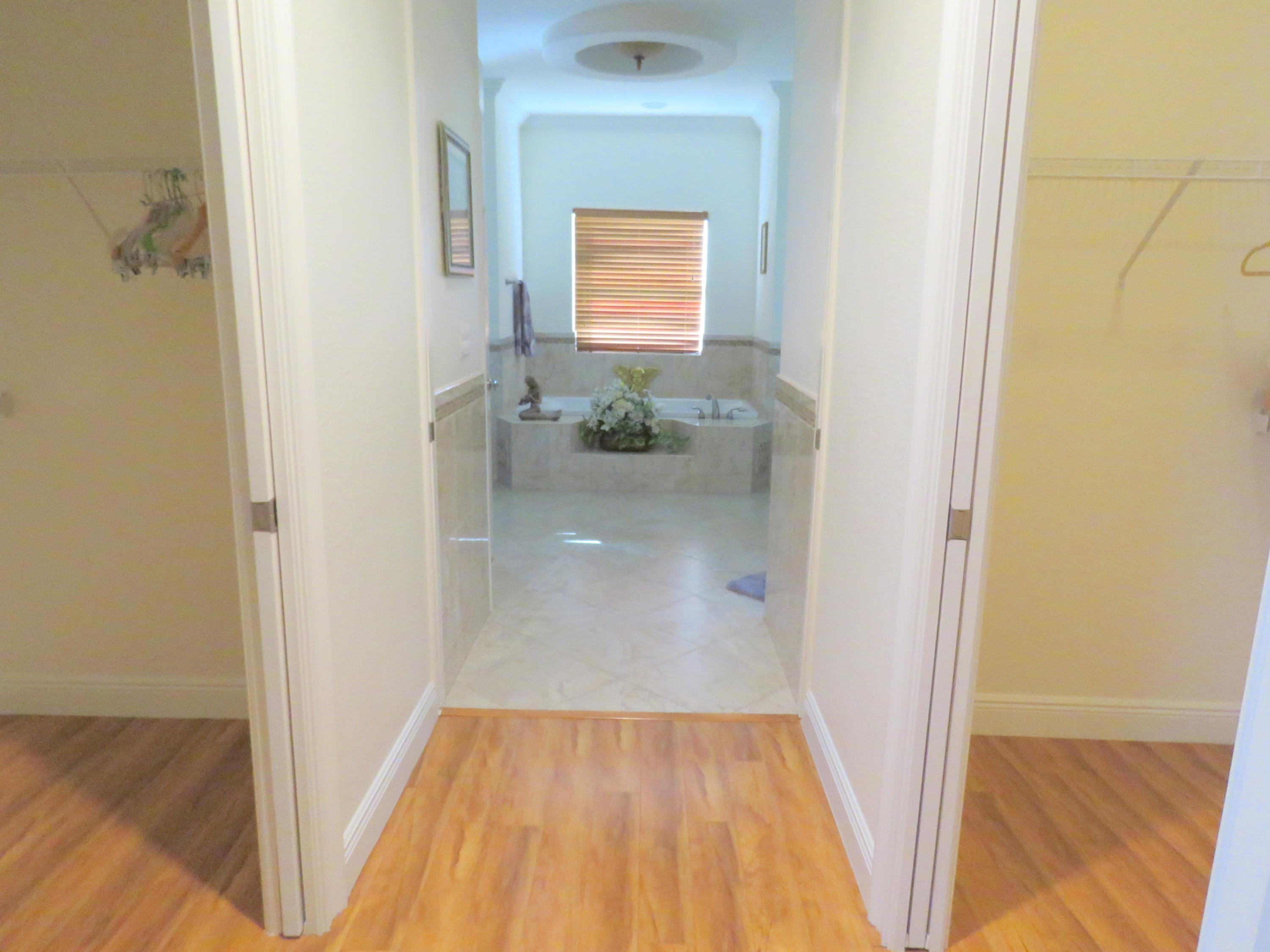 LOXAHATCHEE GROVES - Residential