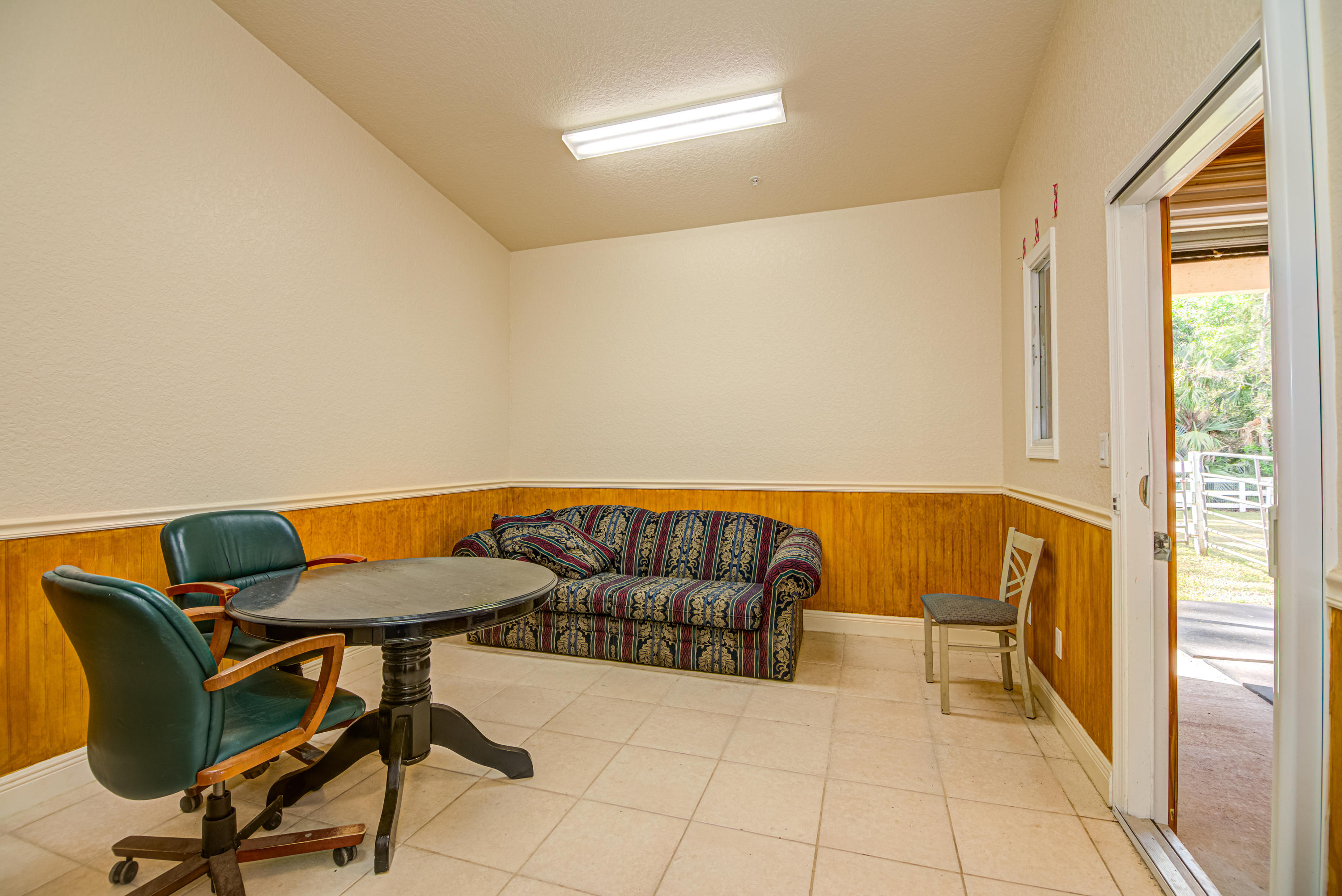 LOXAHATCHEE GROVES - Residential