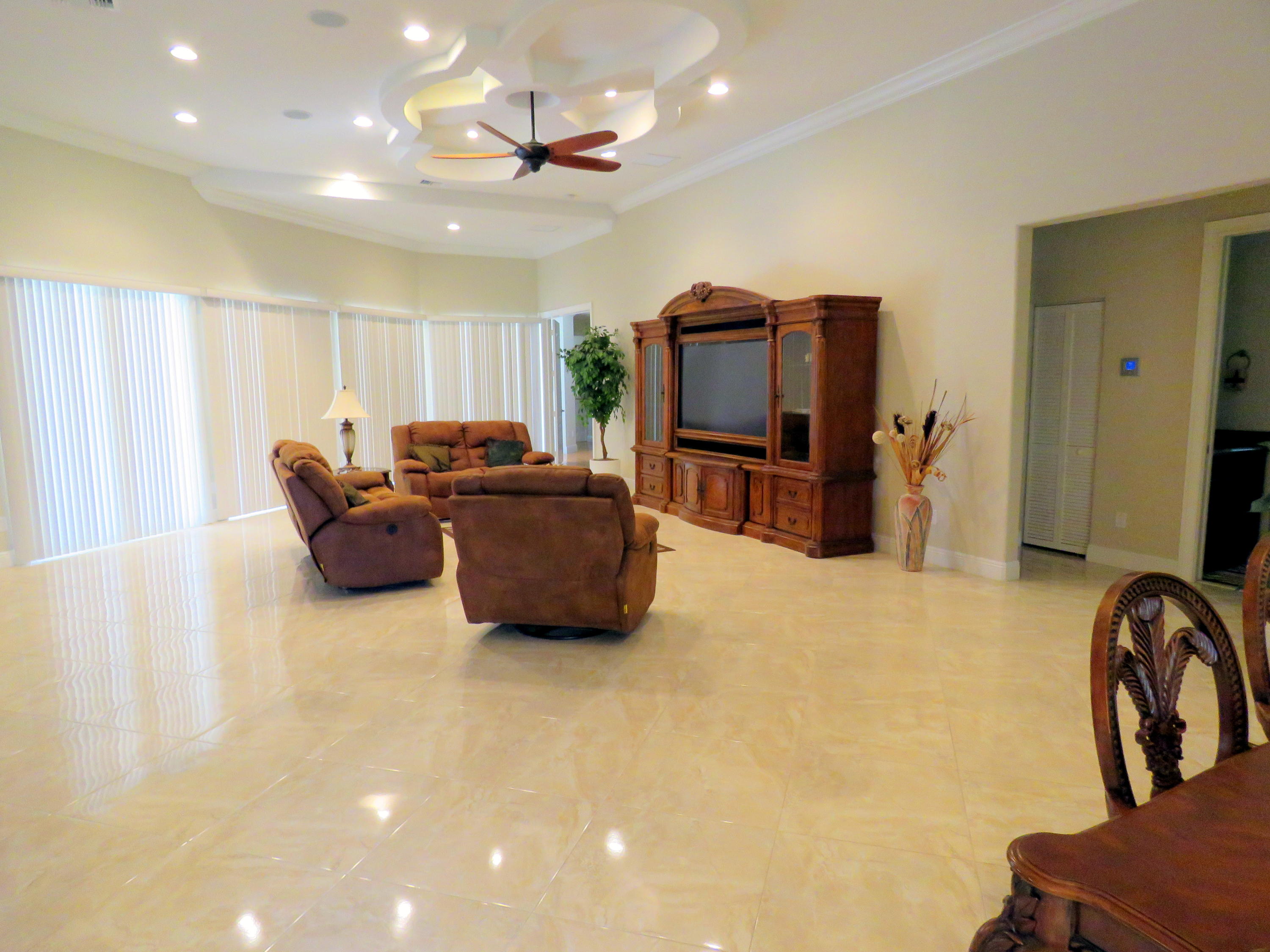 LOXAHATCHEE GROVES - Residential