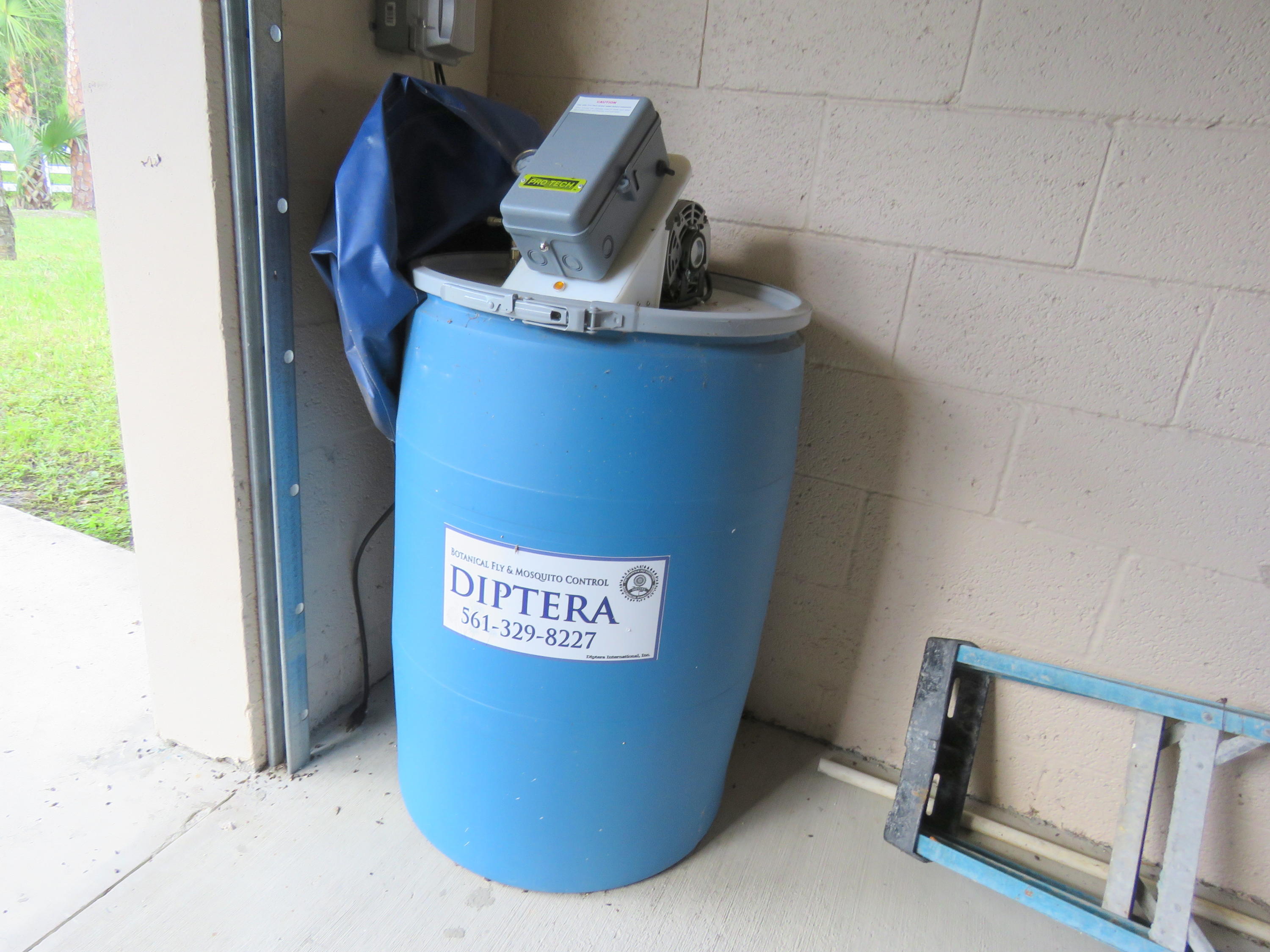 LOXAHATCHEE GROVES - Residential