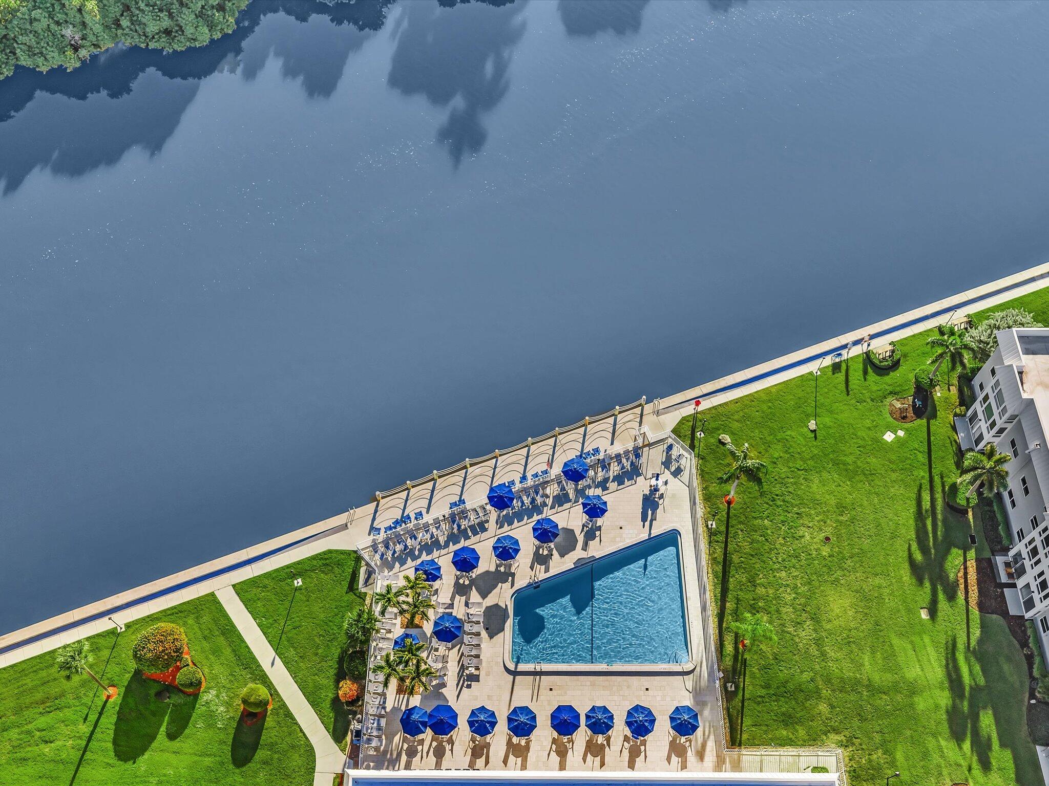 COLONIAL CLUB CONDO SEC 1 - Residential