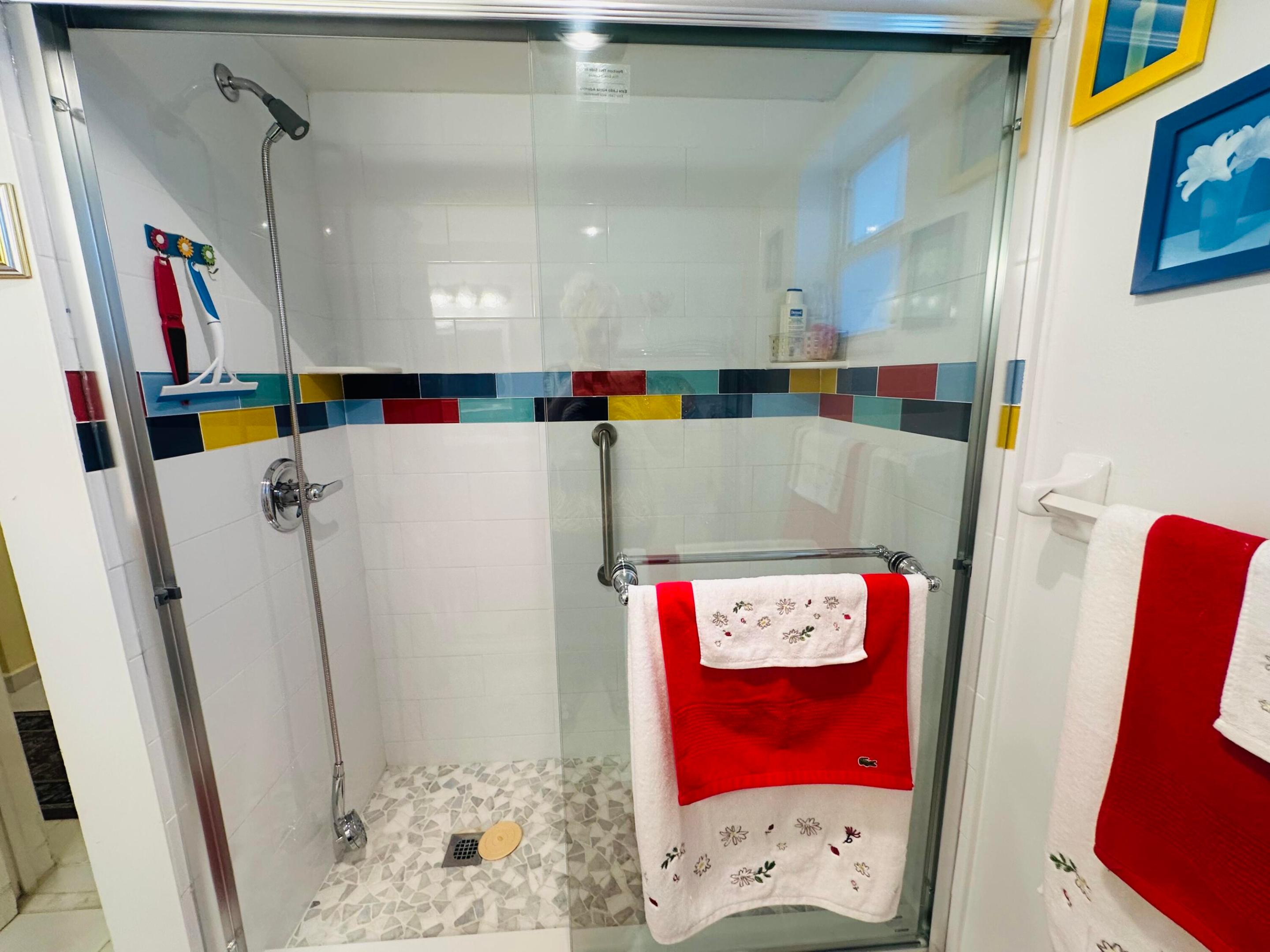 COLONIAL CLUB CONDO SEC 1 - Residential