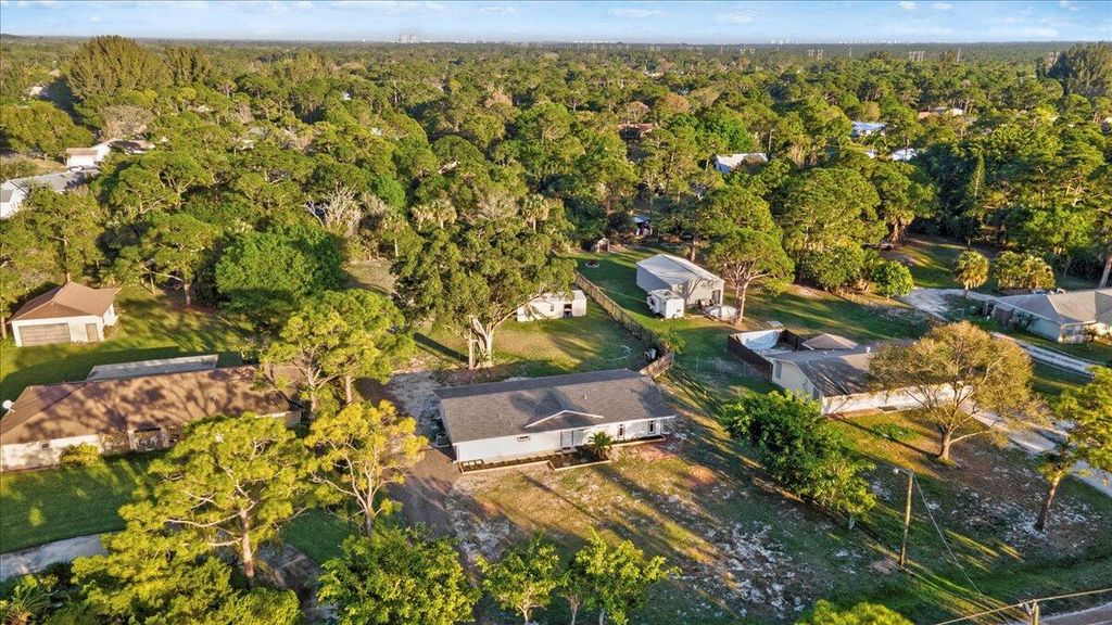 Photo of 5912 Pinetree Drive, Fort Pierce, FL 34982 (MLS # R10972340)