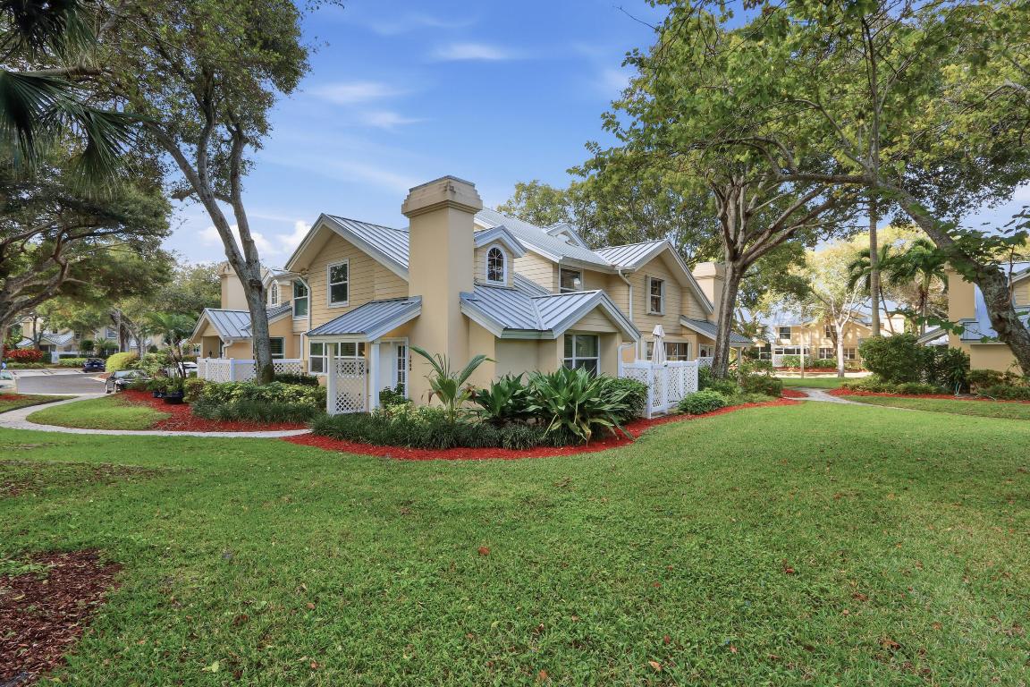 WELLESLEY AT BOYNTON BEACH - Residential