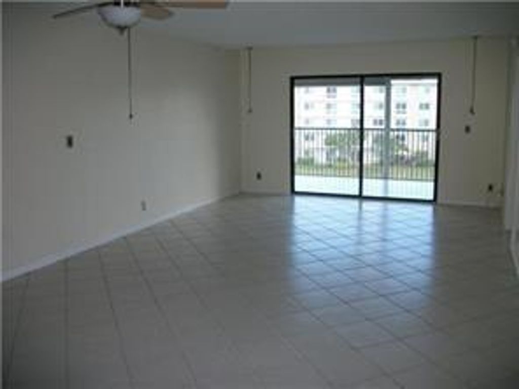 Photo of 2213 Cypress Island Drive #404, Pompano Beach, FL 33069 (MLS # F10420192)