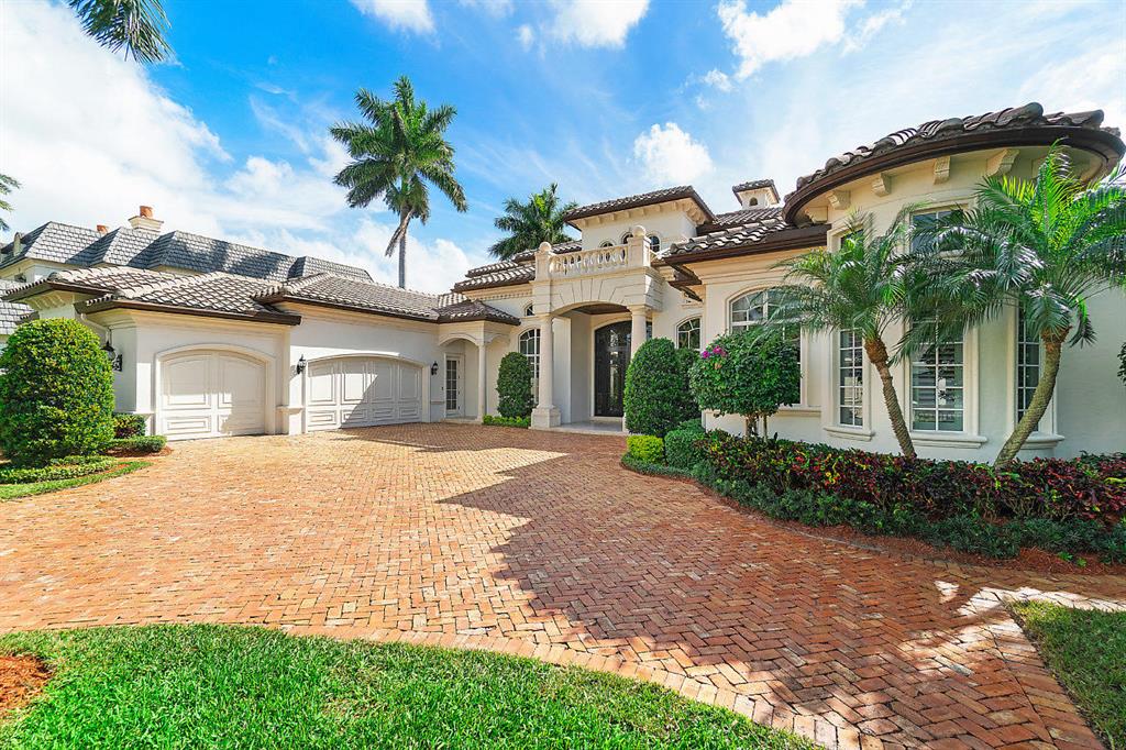 ROYAL PALM YACHT & COUNTRY CLUB - Residential