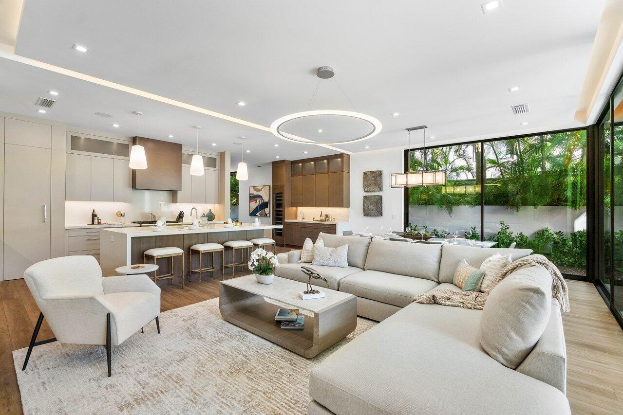 BOCA RATON RIVIERA UNIT B - Residential