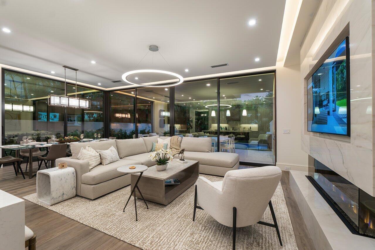 BOCA RATON RIVIERA UNIT B - Residential