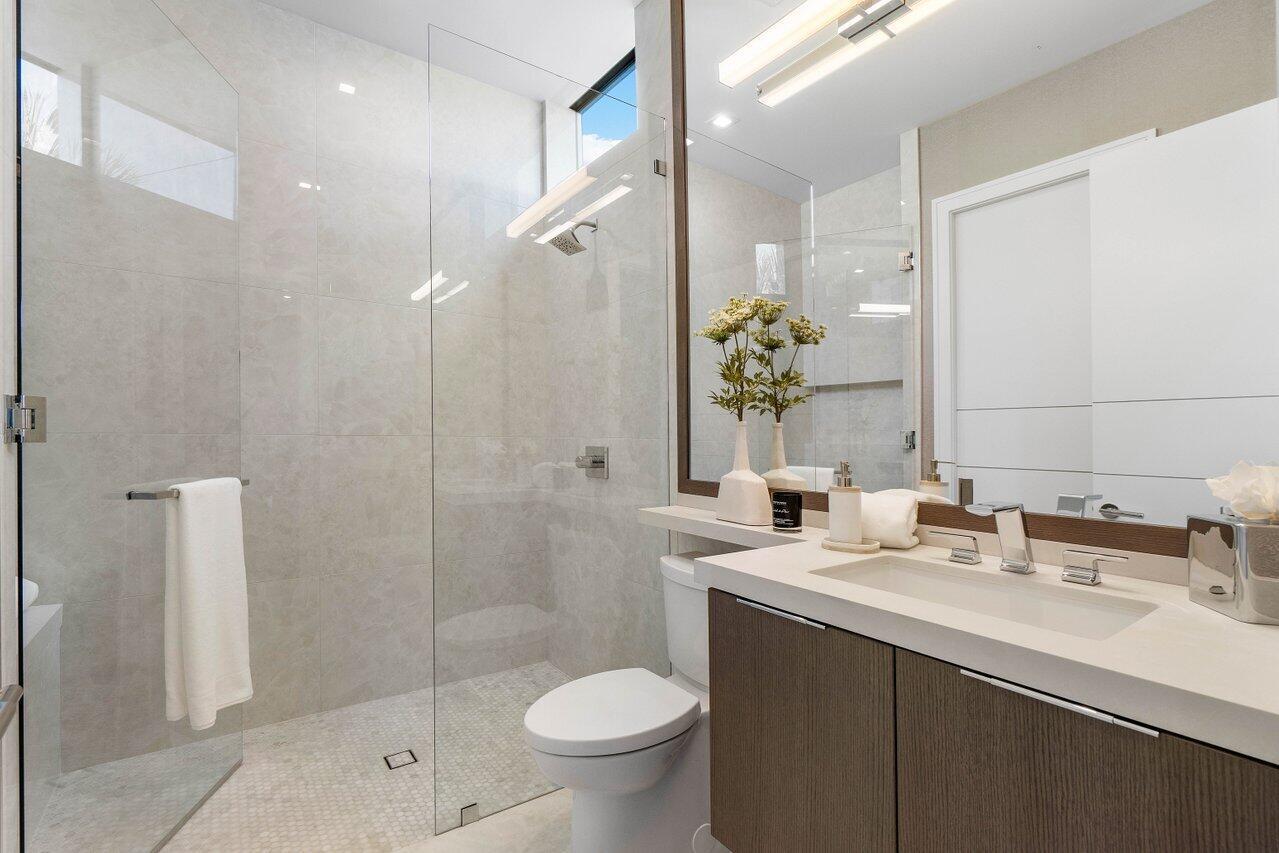 BOCA RATON RIVIERA UNIT B - Residential